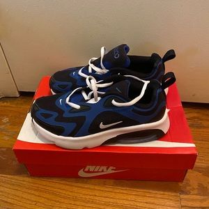Nike Air Max 200 sneakers for boys